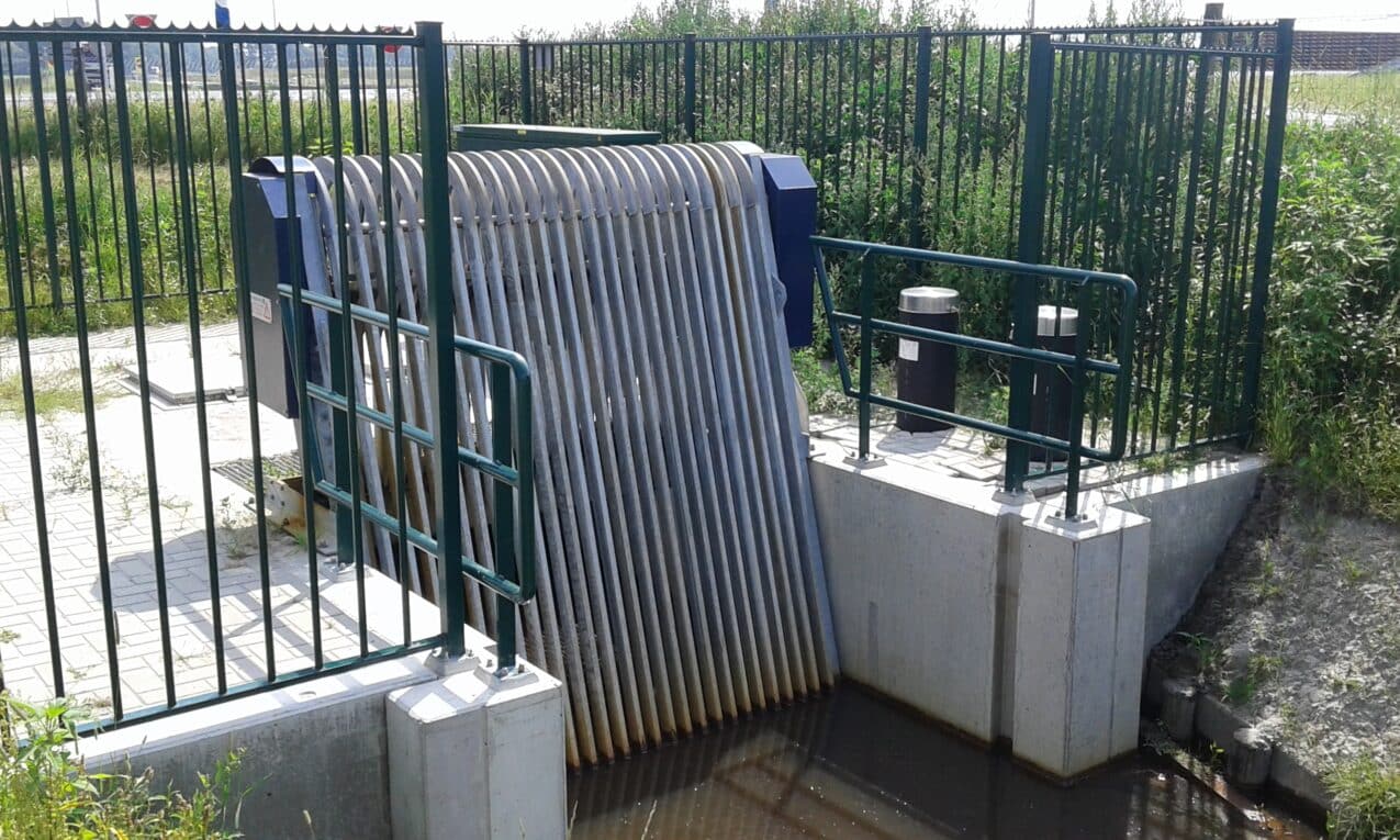 Chain cleaner Polder pumping station